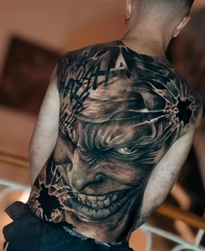 Tatuagem feita no estúdio Só Pela Arte Tattoo, Curitiba